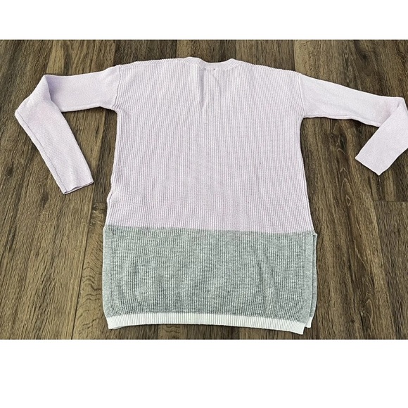 GAP Women’s Size XS Sweater, Colorblock Gray and Purple - Picture 6 of 7